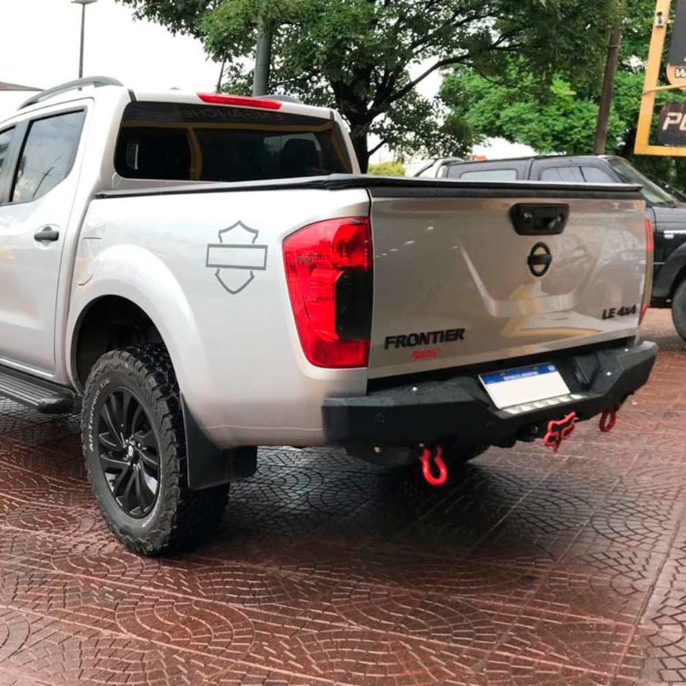Bumper Trasero Rhino 4x4 Evo 3 Para N Frontier Np300 16+ Con Sensor, Negro Epoxi