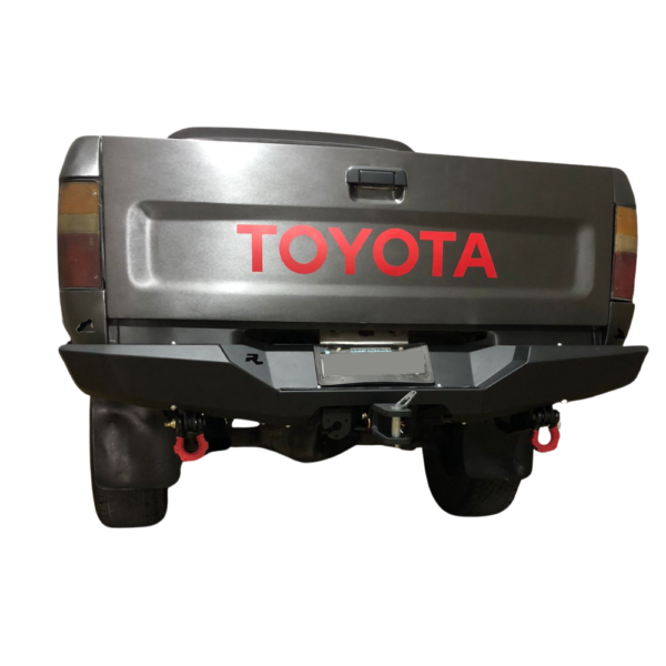 Bumper Trasero Rhino 4x4 Evo 3 Para T Hilux 96-04 Negro Epoxi