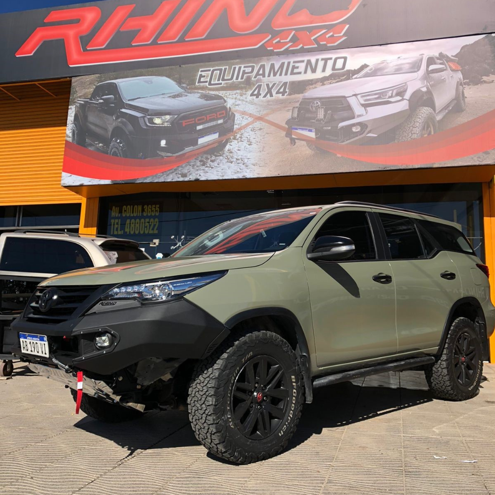 Rocksliders Rhino 4x4 Para T Sw4 16+