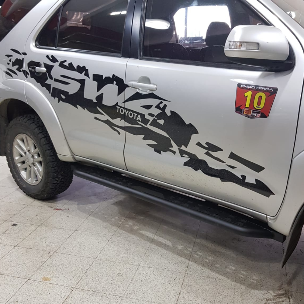 Rocksliders Rhino 4x4 Para T. Sw4 05-15